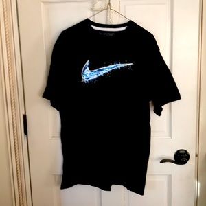 NIKE TEE